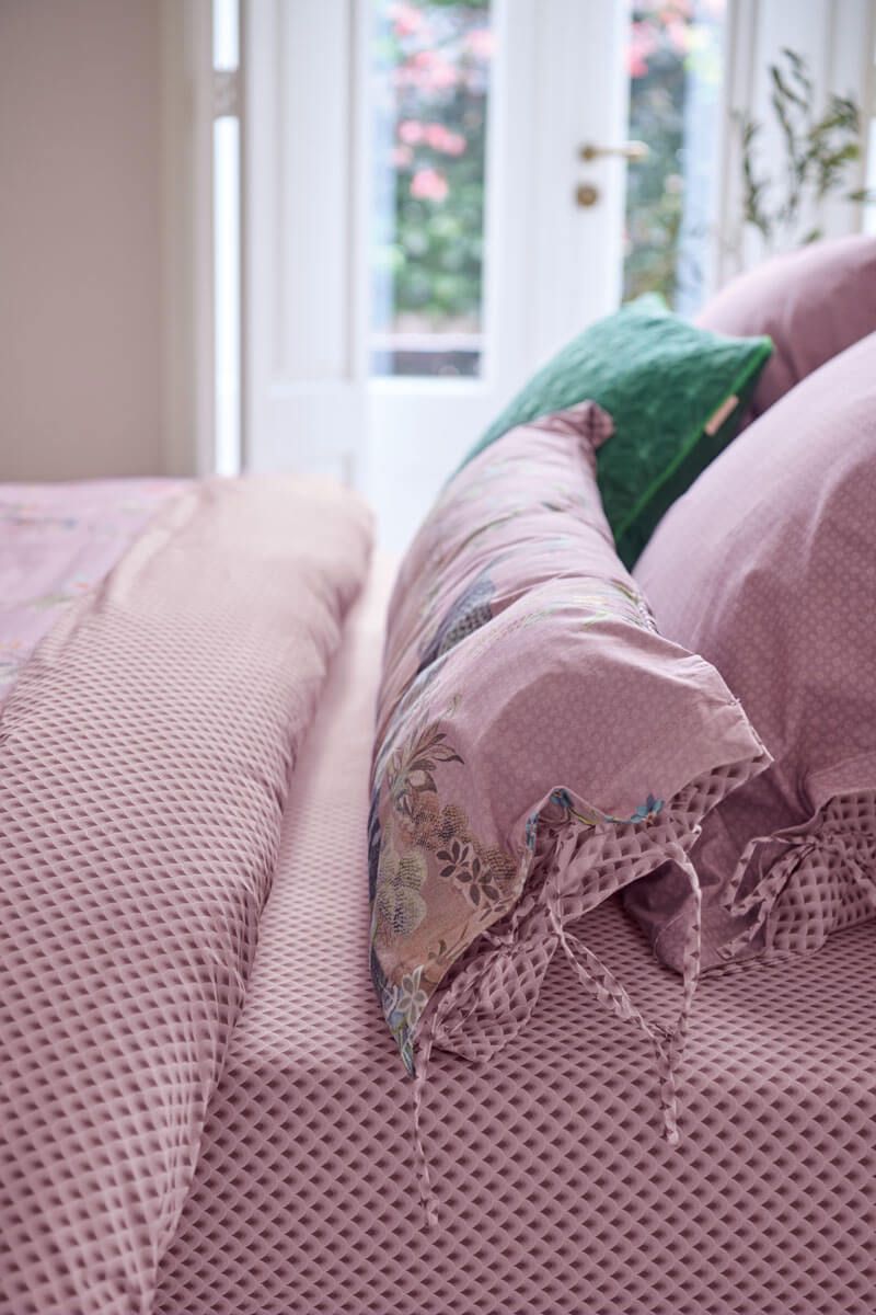 suki_mauve-01_mood_lr